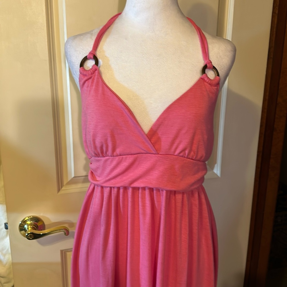 Salmon color sun dress ties around the neck 
NEVER WORN perfect condition